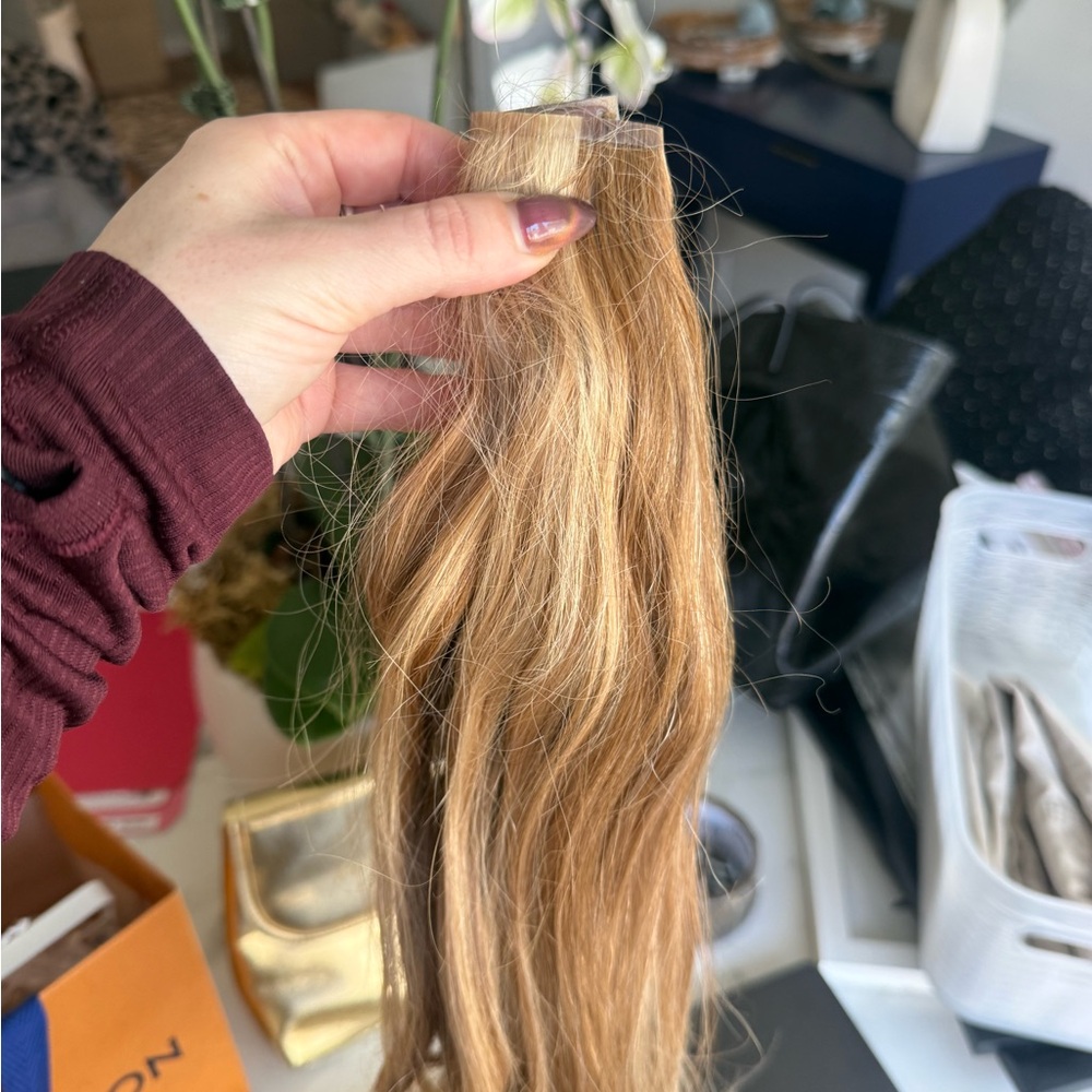 Hidden Crown Flip Up Ponytail Extension - Honey Blonde - Picture 8 of 9